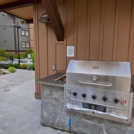 Evolution Whistler Aparthotel Εξωτερικό φωτογραφία