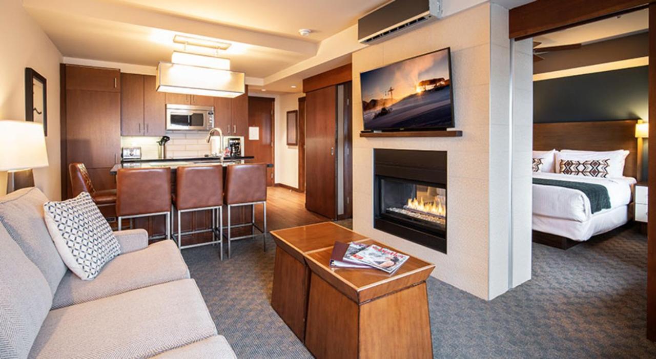 Evolution Whistler Aparthotel Εξωτερικό φωτογραφία