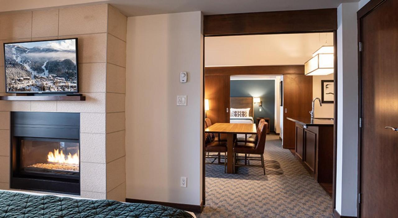 Evolution Whistler Aparthotel Εξωτερικό φωτογραφία