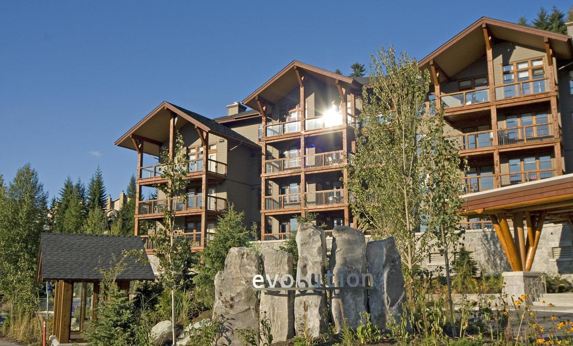 Evolution Whistler Aparthotel Εξωτερικό φωτογραφία