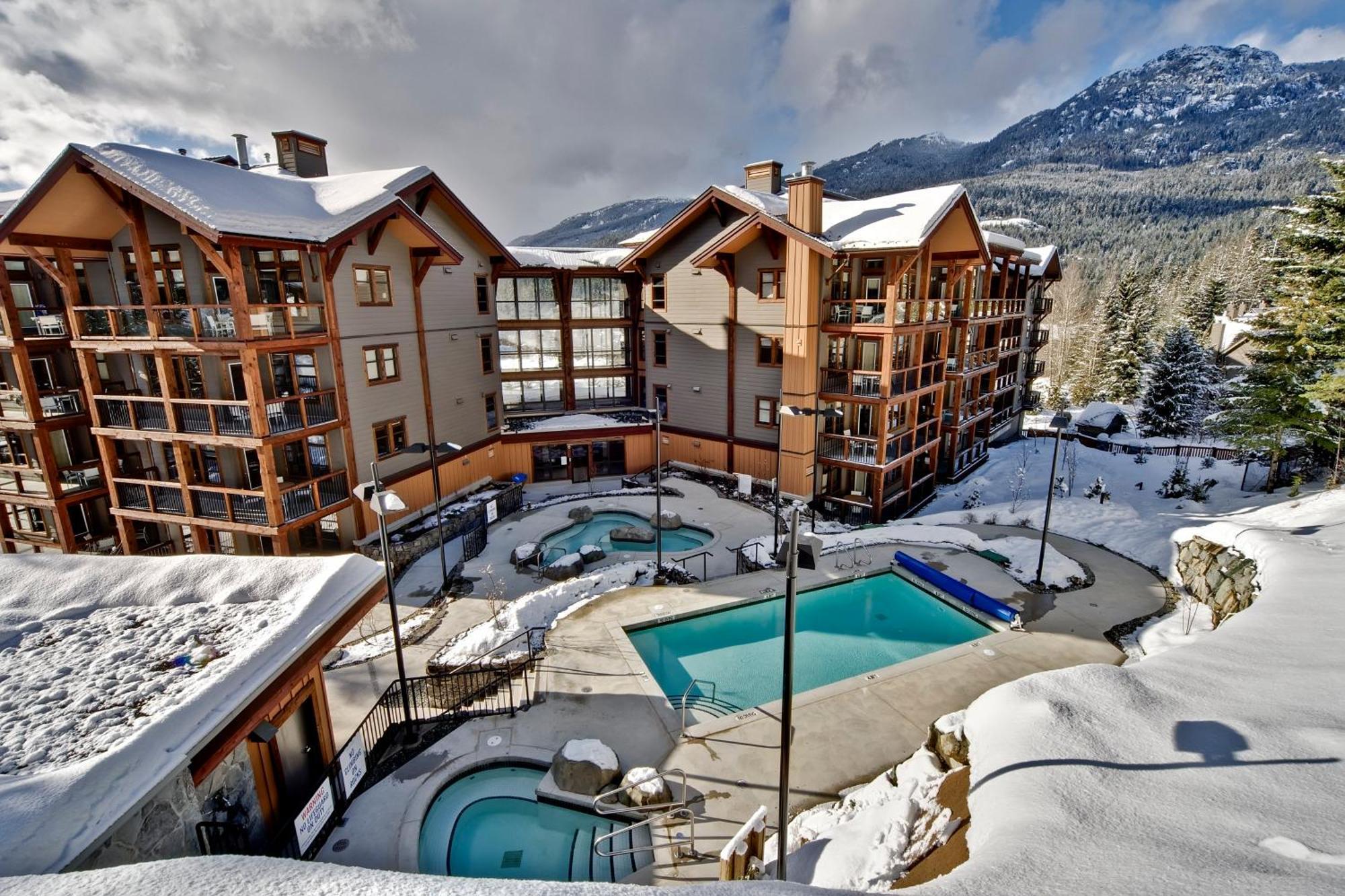 Evolution Whistler Aparthotel Εξωτερικό φωτογραφία
